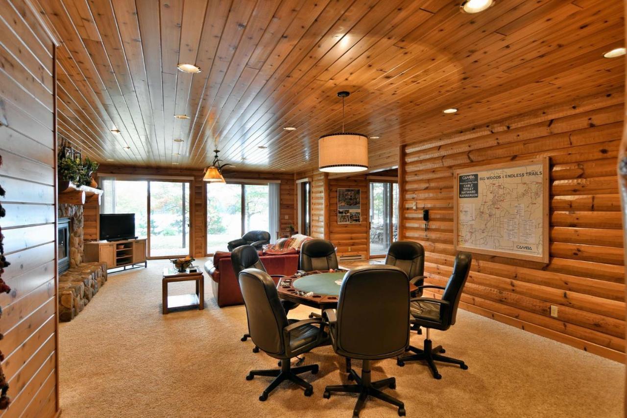 Majestic Moose Lodge Home Cable Екстер'єр фото