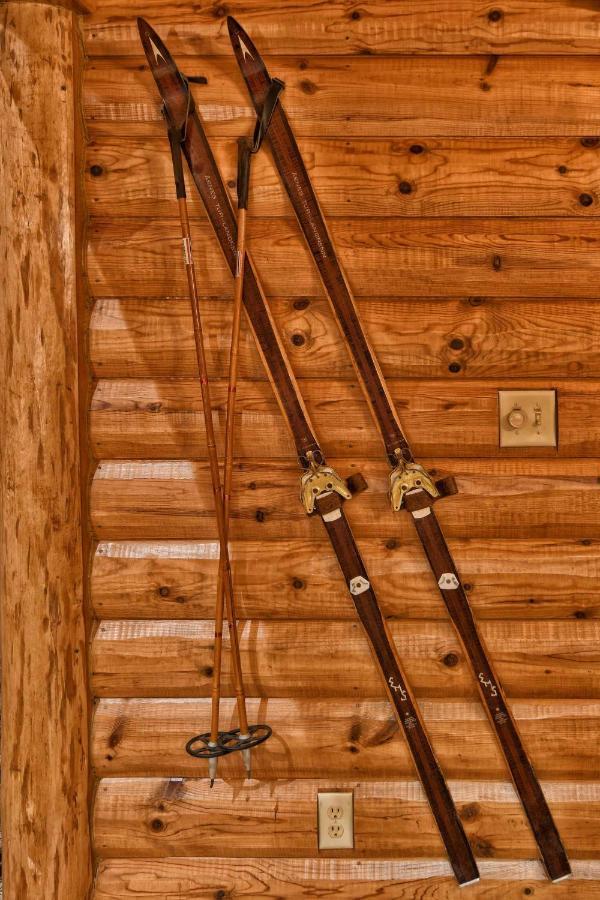 Majestic Moose Lodge Home Cable Екстер'єр фото